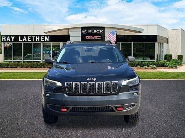 Used 2020 Jeep Cherokee Trailhawk w/ Cold Weather Group AWD/4WD image 8