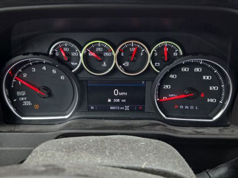 Used 2019 Chevrolet Silverado 1500 LT w/ All-Star Edition AWD/4WD image 10