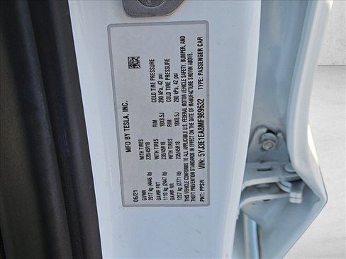 Used 2021 Tesla Model 3 Standard Range Plus RWD image 25