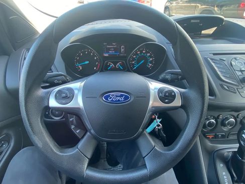 Used 2016 Ford Escape SE image 23