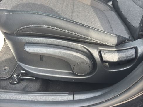 Used 2025 Kia Seltos S image 15