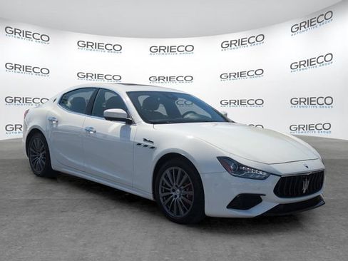 Used 2022 Maserati Ghibli Modena Q4 AWD/4WD image 1
