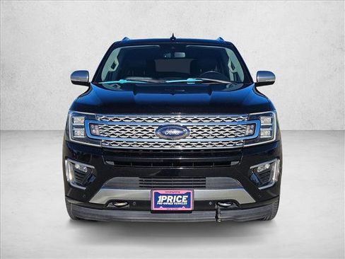Used 2018 Ford Expedition Max Platinum image 2