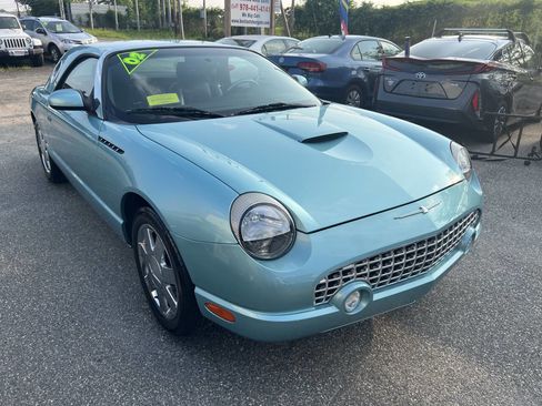 Used 2002 Ford Thunderbird Deluxe image 5