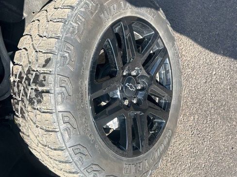 Used 2022 Chevrolet Silverado 1500 LT Trail Boss image 21