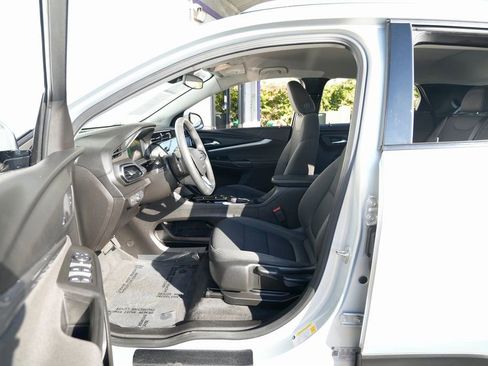 Used 2022 Chevrolet Bolt EUV LT image 17