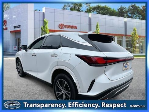 Used 2023 Lexus RX 350 AWD image 6