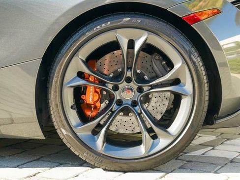 Used 2018 McLaren 720S Performance image 17