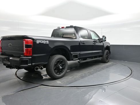 New 2026 Ford F250 Lariat w/ Black Appearance Package AWD/4WD image 7