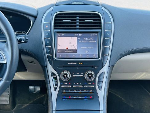 Used 2020 Lincoln Nautilus Reserve AWD/4WD image 26