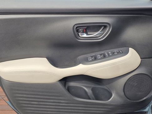 New 2026 Honda HR-V LX image 14