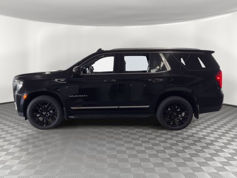 Used 2023 GMC Yukon SLT image 2