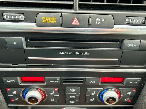 Used 2014 Audi Q7 3.0T S line Prestige w/ Cold Weather Package image 26