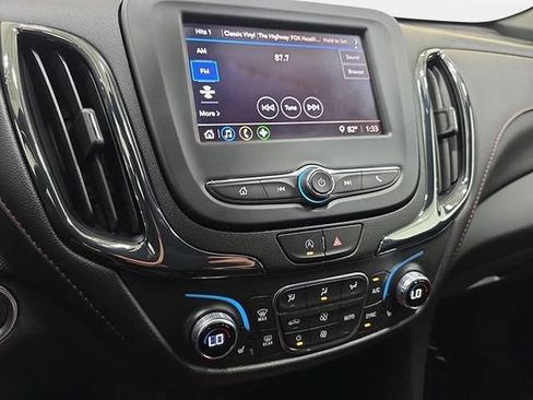 Used 2022 Chevrolet Equinox RS w/ LPO, Floor Liner Package AWD/4WD image 19