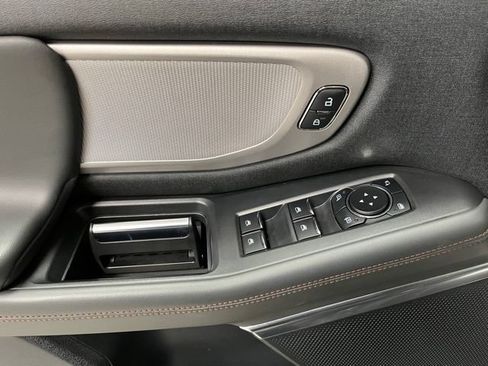 Used 2025 Ford Expedition Max Active AWD/4WD image 24