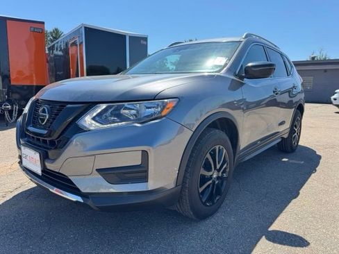 Used 2019 Nissan Rogue SV AWD/4WD image 3
