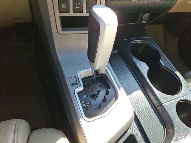 Used 2014 Toyota Sequoia Limited AWD/4WD image 17