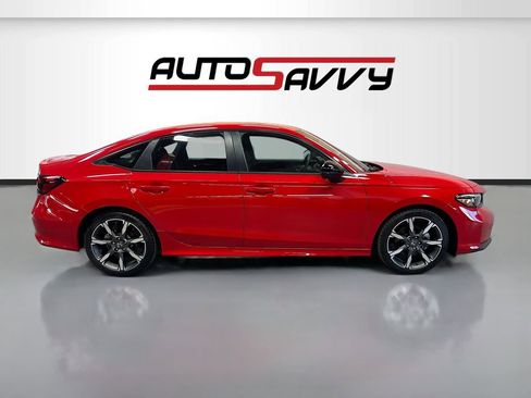 Used 2025 Honda Civic Sport Touring image 8