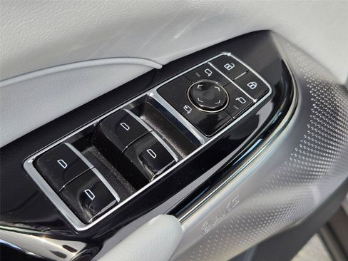 Used 2024 Cadillac Lyriq Luxury AWD/4WD image 27
