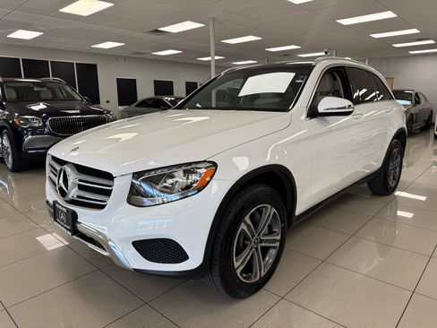 Used 2018 Mercedes-Benz GLC 300 4MATIC image 7