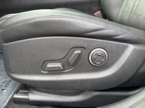 Used 2022 Genesis G80 2.5T image 18