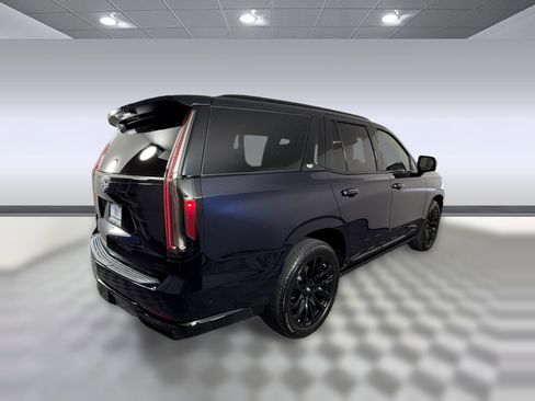Used 2024 Cadillac Escalade Sport Platinum w/ LPO, ONYX Package AWD/4WD image 9