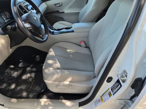 Used 2009 Toyota Venza FWD image 18