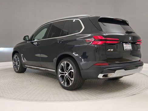 Used 2024 BMW X5 sDrive40i w/ Parking Assistance Package RWD image 3