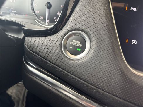 Certified 2025 Cadillac XT5 Premium Luxury image 17