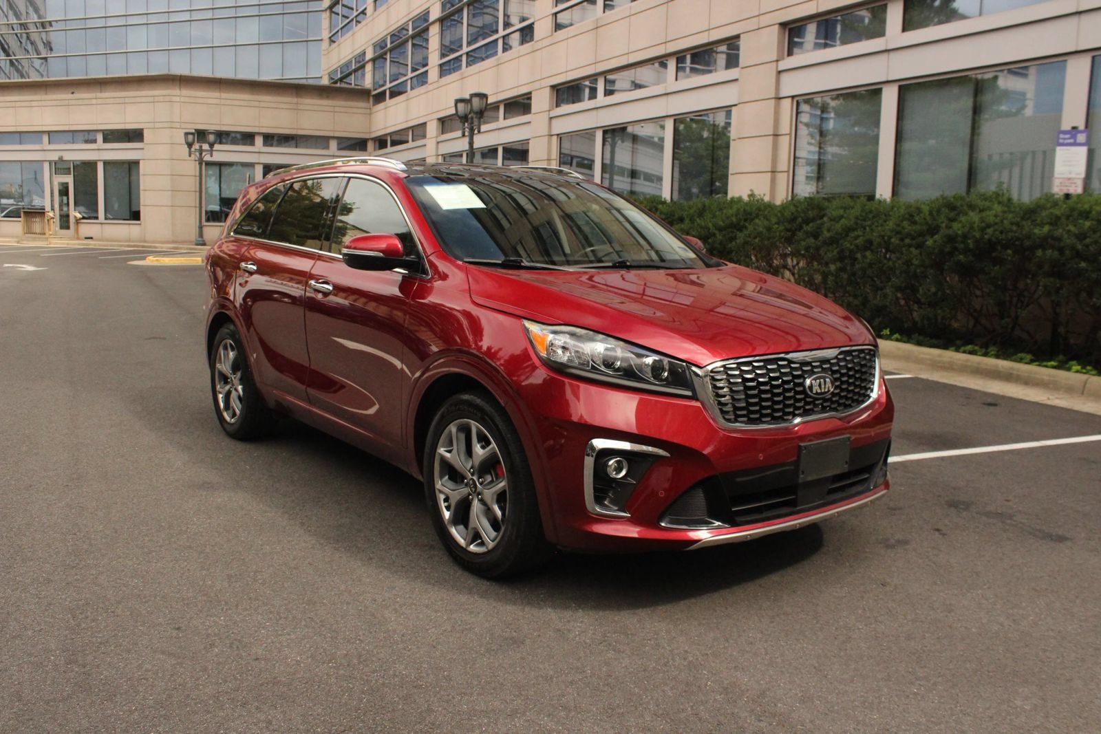 Used 2019 Kia Sorento SX FWD image 1