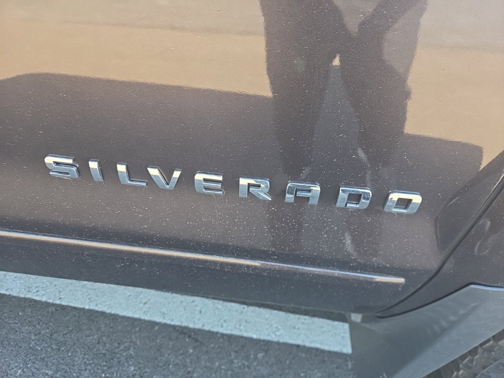 Used 2016 Chevrolet Silverado 1500 LT w/ All Star Edition AWD/4WD image 4