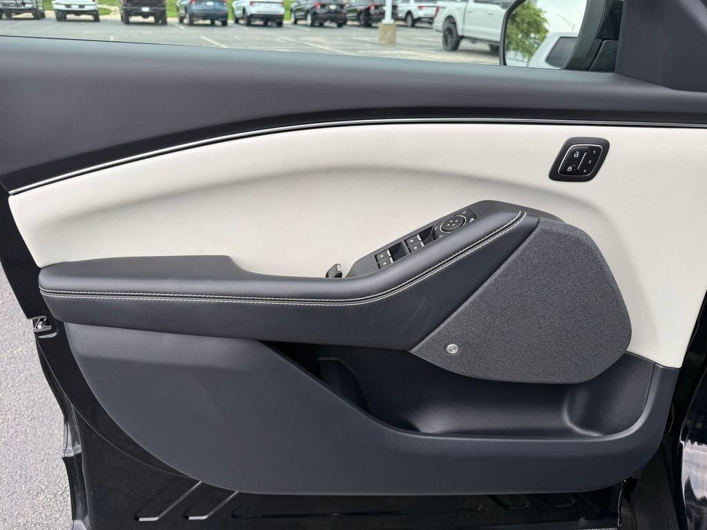 Certified 2025 Ford Mustang Mach-E Premium AWD/4WD image 14