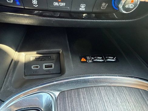 Used 2023 Buick Enclave Avenir w/ Avenir Technology Package AWD/4WD image 41