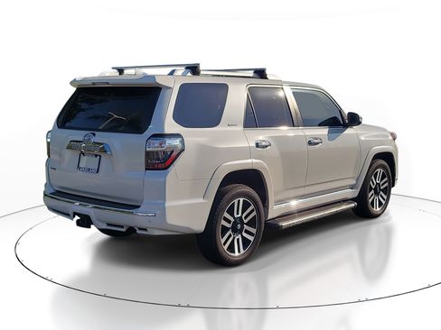 Used 2021 Toyota 4Runner Limited AWD/4WD image 7