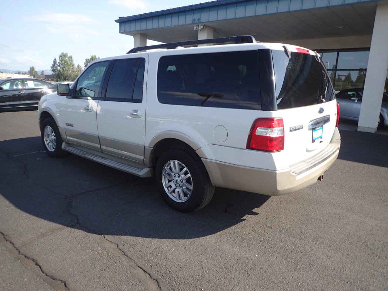 Used 2008 Ford Expedition EL 4WD image 3