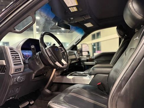 Used 2017 Ford F250 Platinum w/ Platinum Ultimate Package image 23