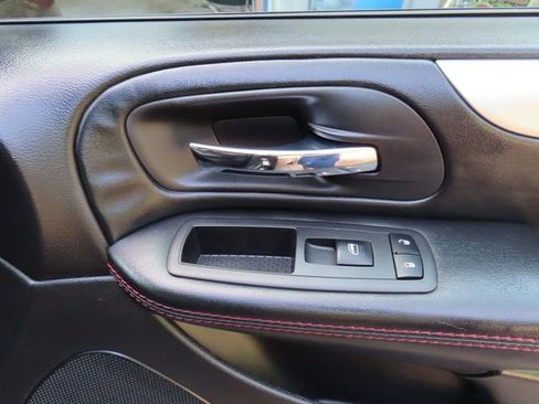 Used 2019 Dodge Grand Caravan GT FWD image 36