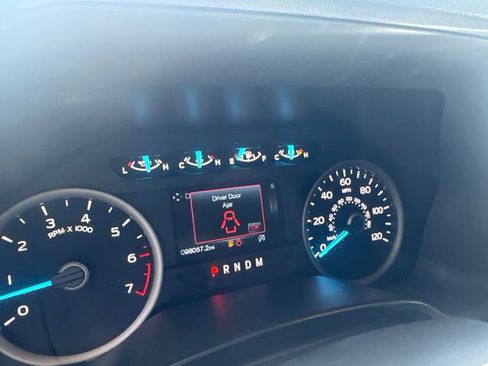 Used 2019 Ford F150 XLT w/ Equipment Group 302A Luxury RWD image 7