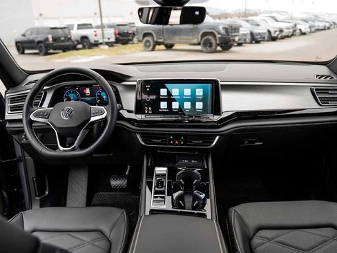 New 2026 Volkswagen Atlas Cross Sport SE image 11