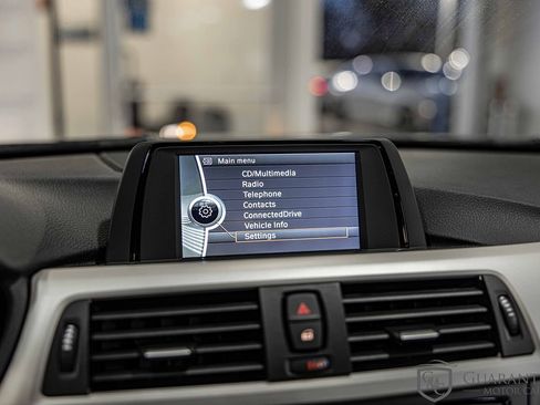 Used 2014 BMW 320i xDrive Sedan image 28