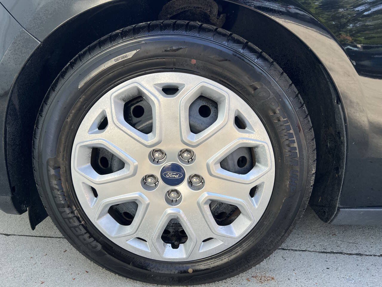Used 2012 Ford Focus SE FWD image 25