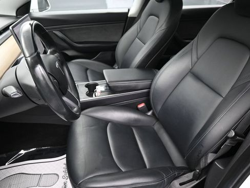 Used 2019 Tesla Model 3 Standard Range Plus RWD image 22