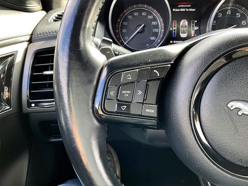 Used 2015 Jaguar F-TYPE Convertible image 18