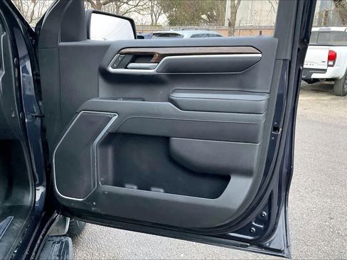 Used 2022 GMC Sierra 1500 Elevation image 19