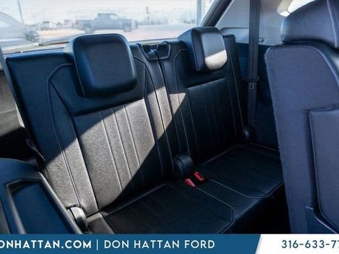 Used 2023 Volkswagen Tiguan SE image 25