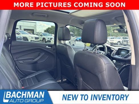 Used 2017 Ford C-MAX Titanium w/ Equipment Group 301A FWD image 7