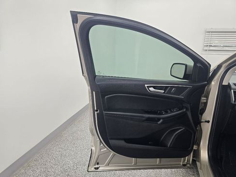 Used 2017 Ford Edge SEL w/ Equipment Group 201A FWD image 27