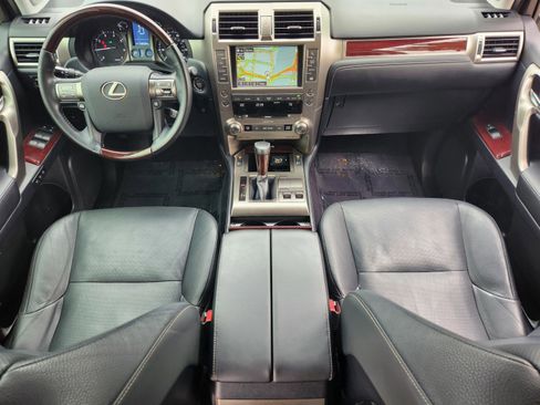 Used 2019 Lexus GX 460 Premium AWD/4WD image 16