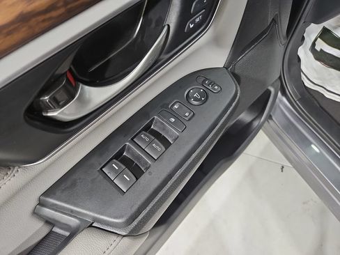 Used 2021 Honda CR-V EX-L image 11