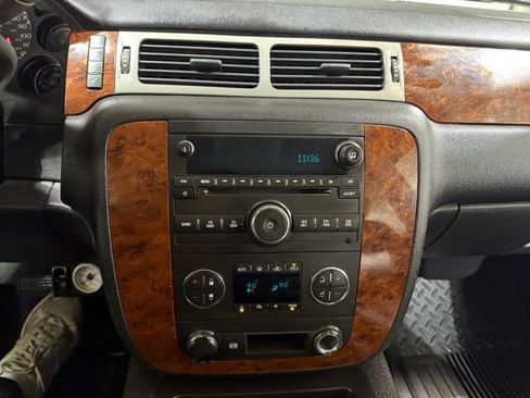 Used 2011 Chevrolet Silverado 3500 LTZ image 15